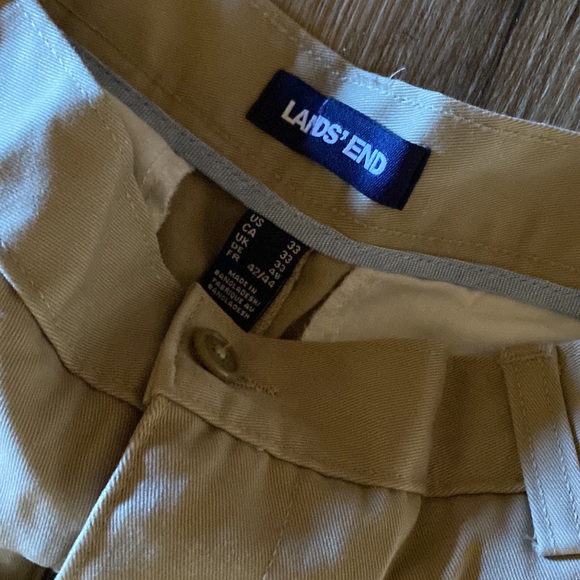 Lands end flat front beige khaki shorts men’s 33 NEW - Picture 2 of 2
